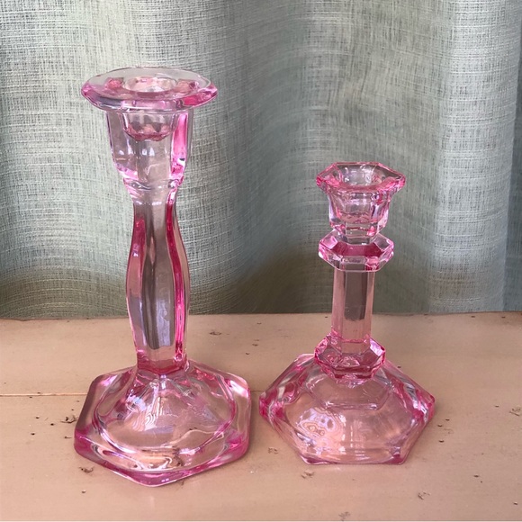 Set Of Two Romantic Pink Glass Candlesticks Candle Holders Cottagecore - Picture 8 of 9